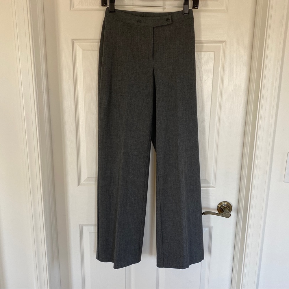 Size 2 Laundry by Shelli Segal Gray pants